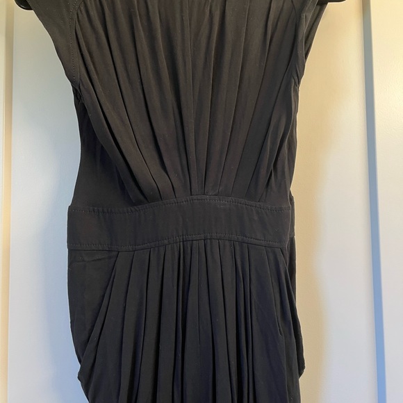 French Connection Blk Dress, Front Gold Zipper, shoulder covered sleeves, Cotton - Picture 4 of 4